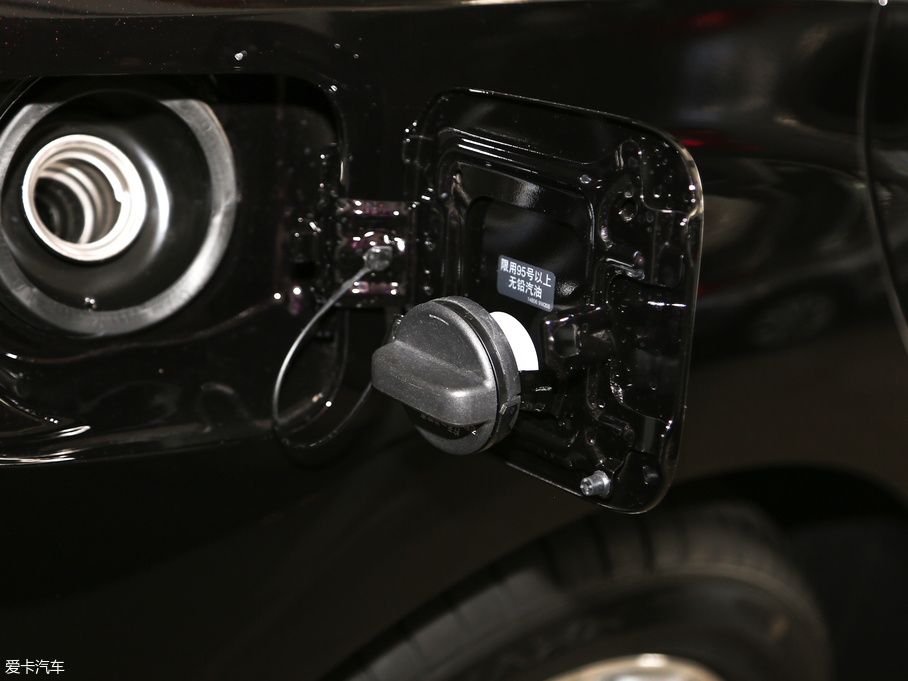 2019ӢQ70L 2.0T Ӣ PLUS