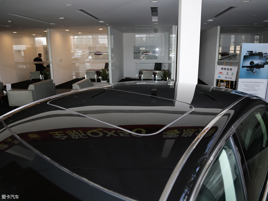 2019ӢQ70L 2.0T Ӣ PLUS