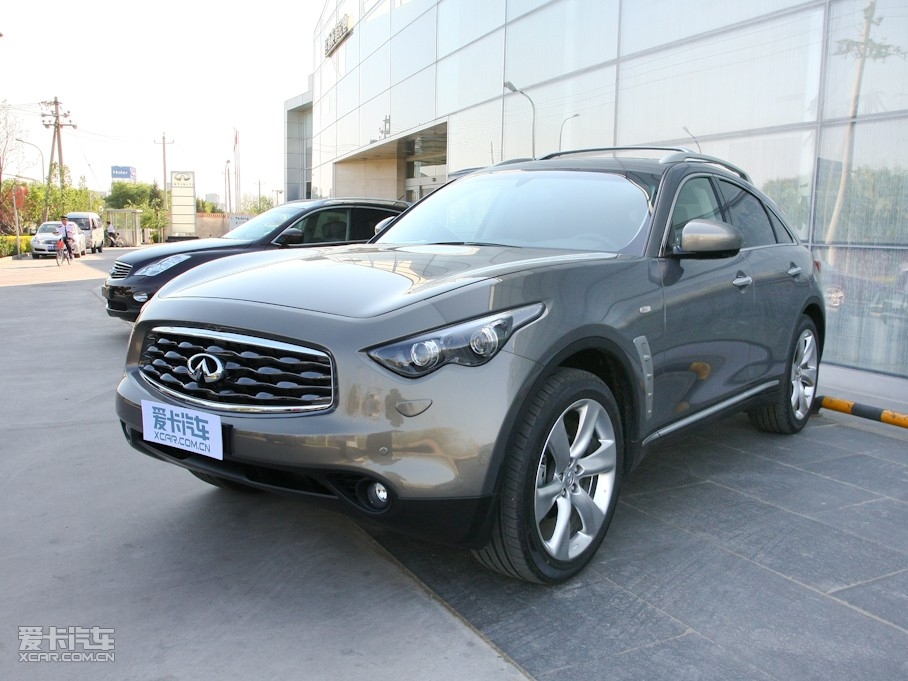 2010ӢQX70 35 ׼