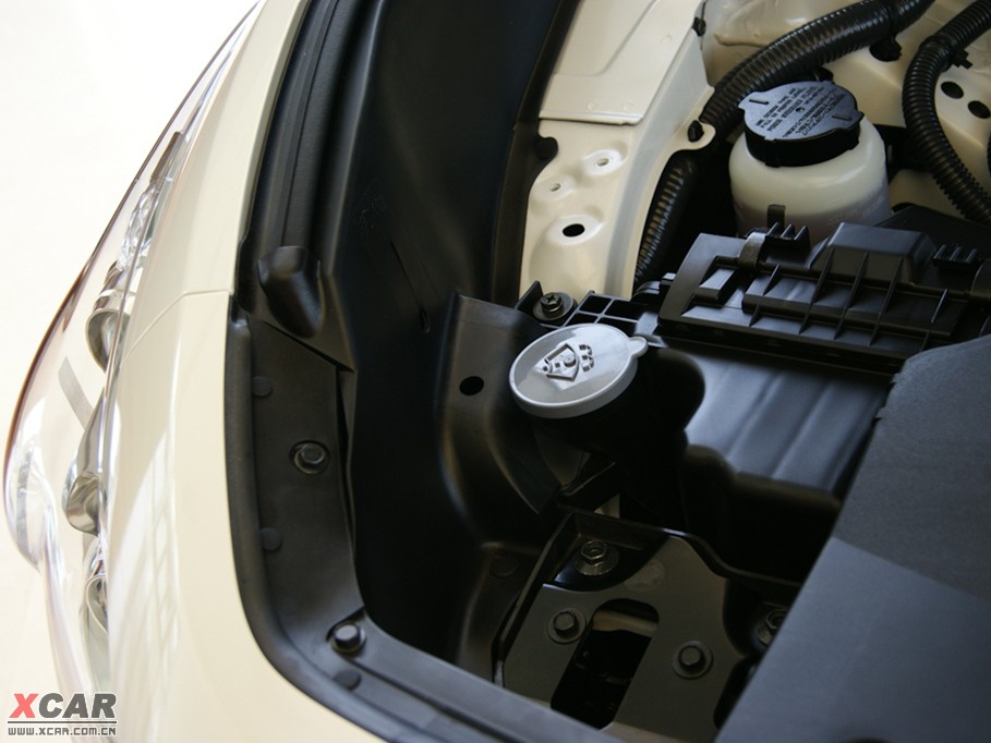 2009��Ӣ�����QX70 35 ��Խ��