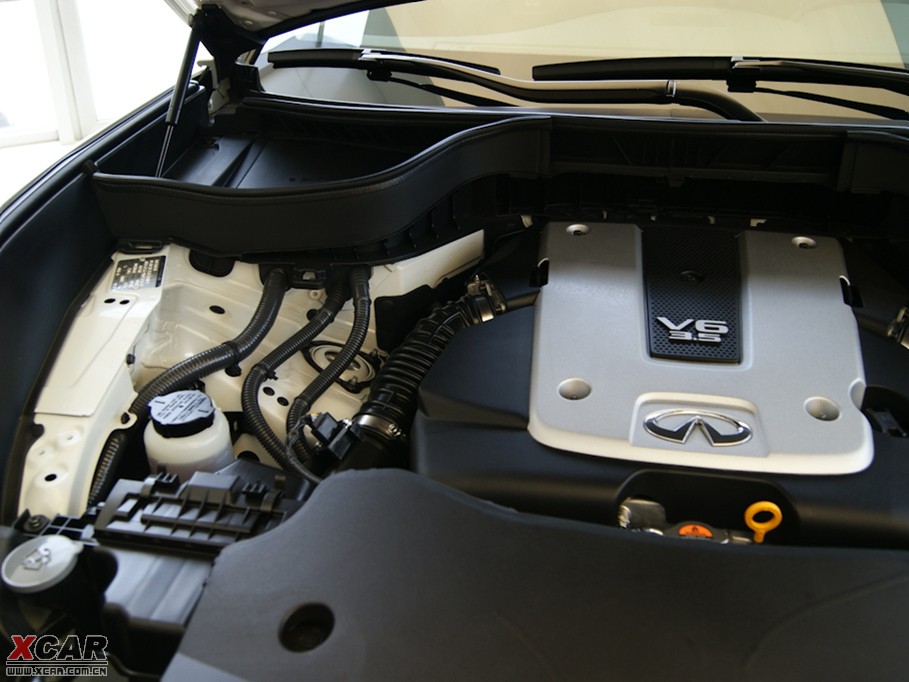 2009��Ӣ�����QX70 35 ��Խ��