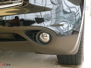 2009款50 S 前雾灯