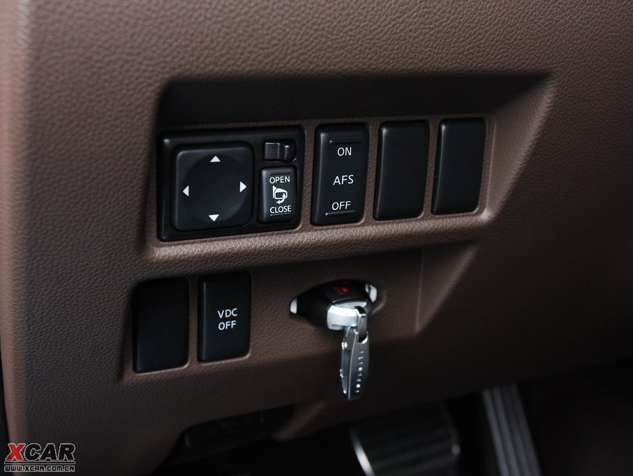 2009��Ӣ�����QX70 