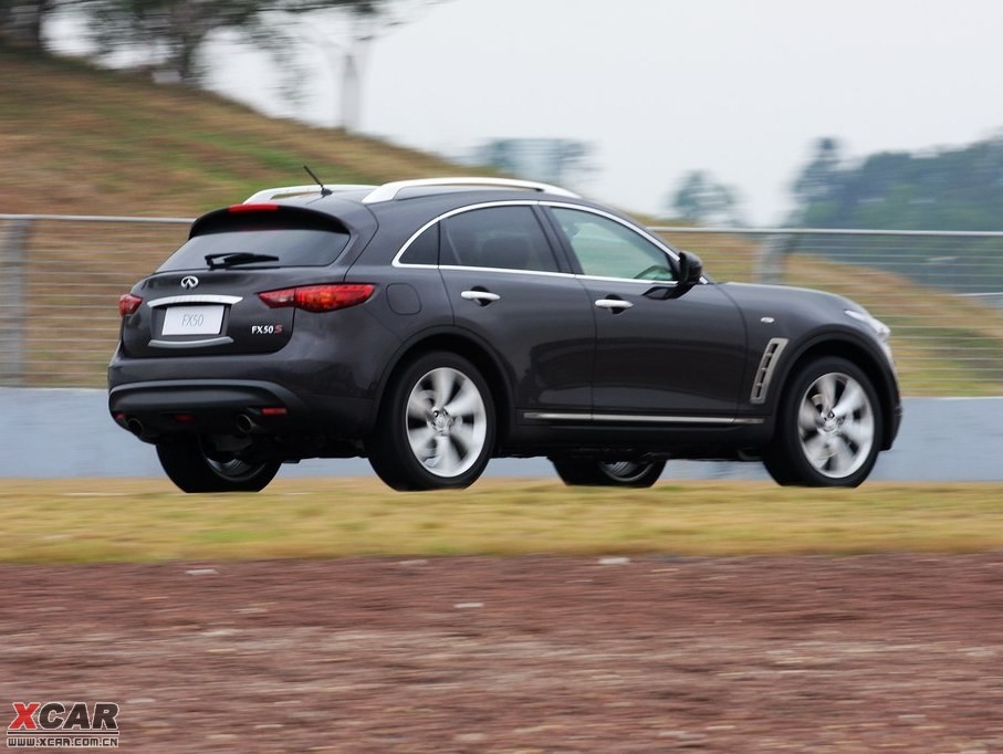 2009��Ӣ�����QX70 