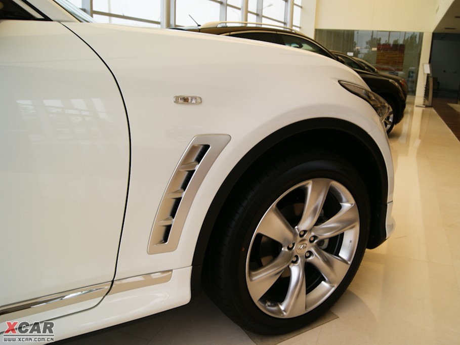 2009ӢQX70 35 Խ