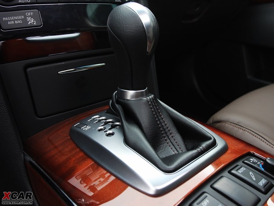 2009��Ӣ�����QX70 