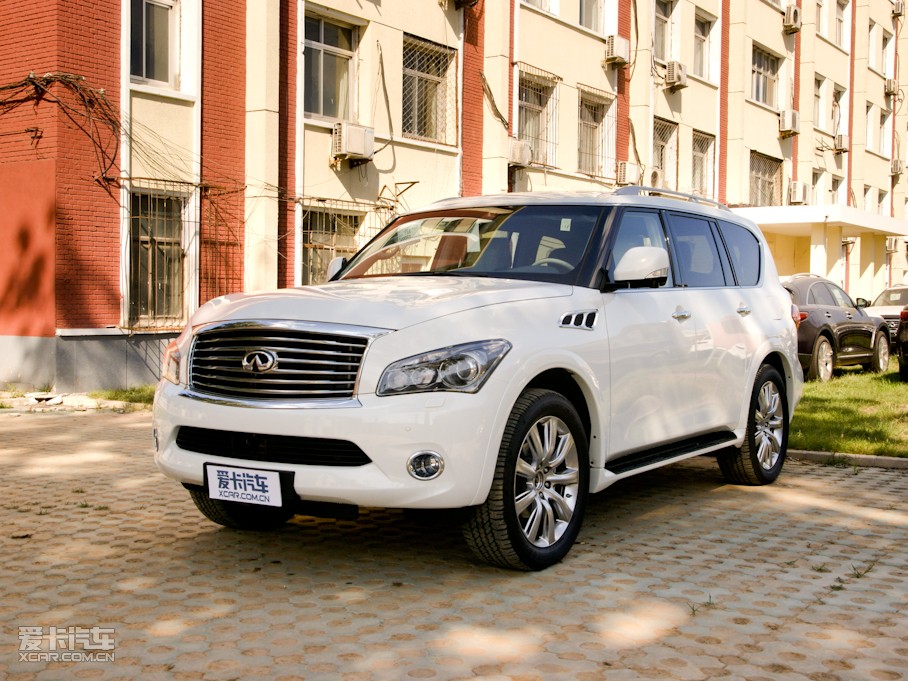 2011ӢQX80 56