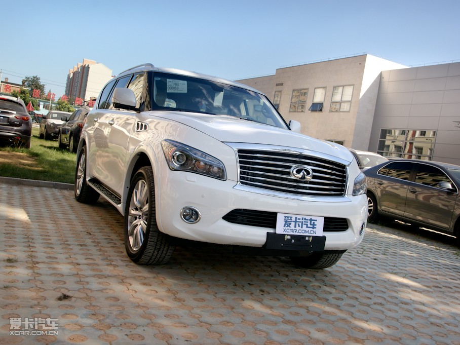 2011ӢQX80 56