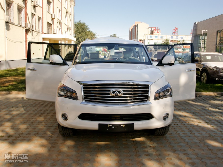 2011ӢQX80 56