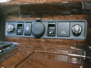 2011款56 中控区