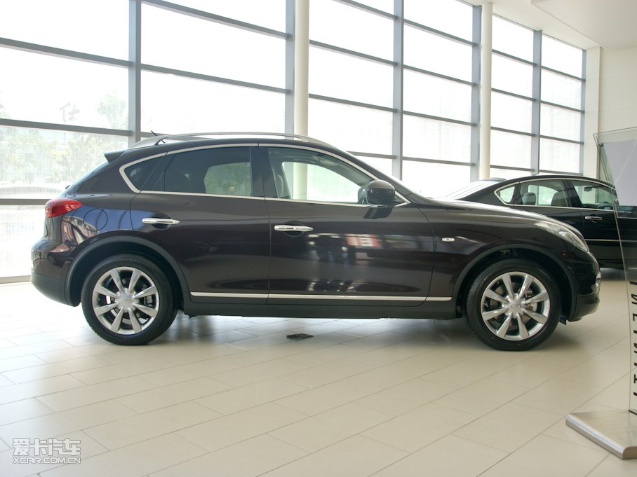 2009ӢQX50() 35 а