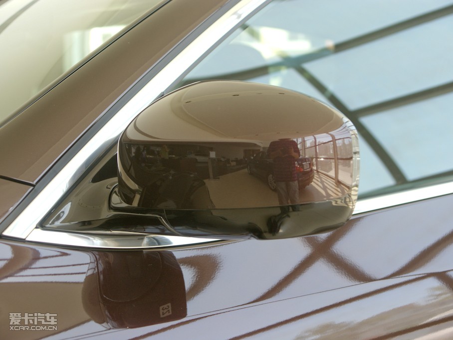 2009ӢQX50(M(jn)) 35 L(fng)а