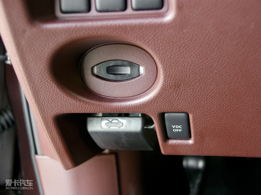 2009ӢQX50(M(jn)) 35 L(fng)а