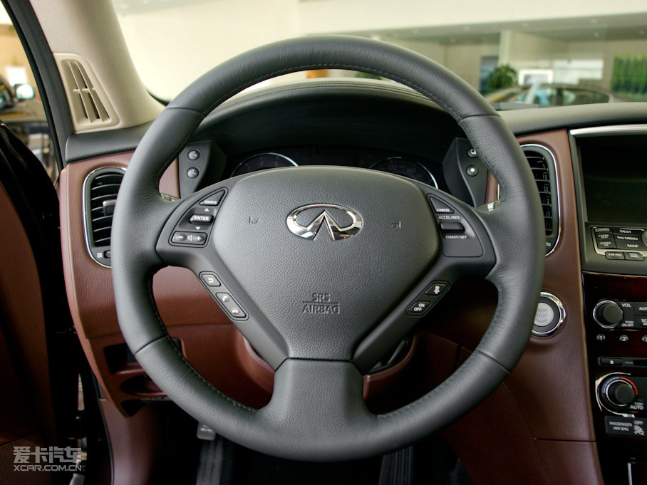 2009ӢQX50(M(jn)) 35 L(fng)а