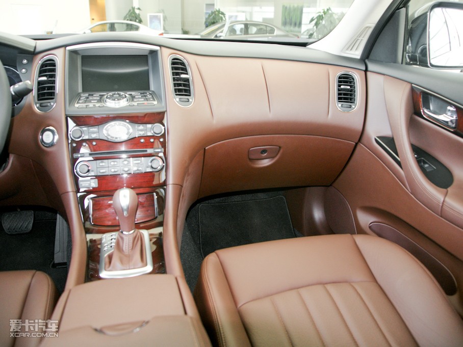 2009ӢQX50(M(jn)) 35 L(fng)а