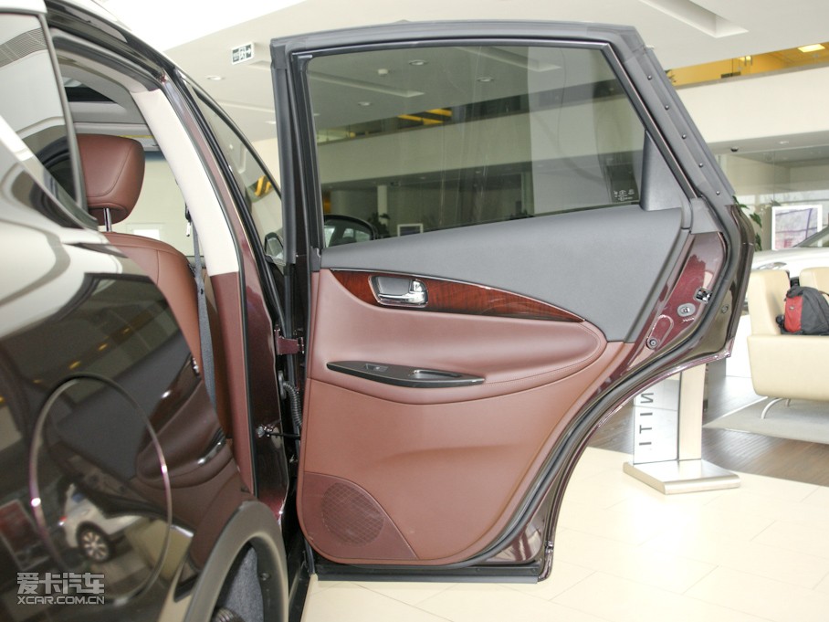 2009ӢQX50(M) 35 Lа