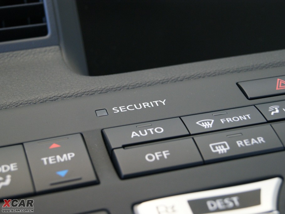 2009��Ӣ�����Q70L M35 �˜ʰ�