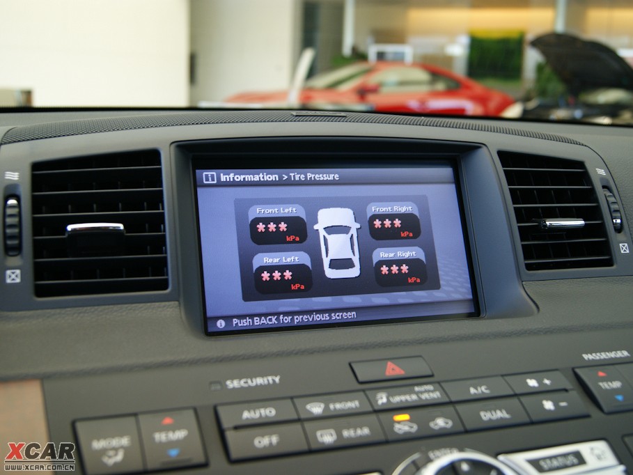 2009��Ӣ�����Q70L M35 �˜ʰ�