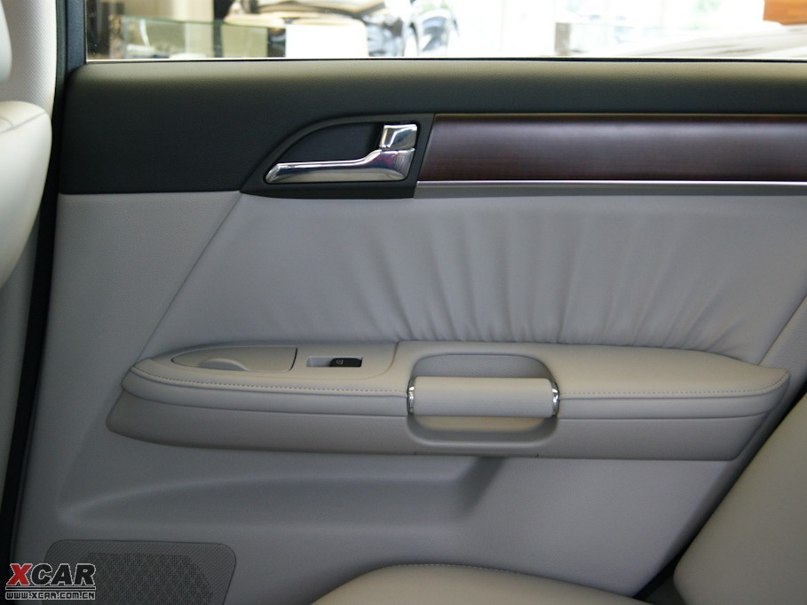 2009��Ӣ�����Q70L M35 �˜ʰ�