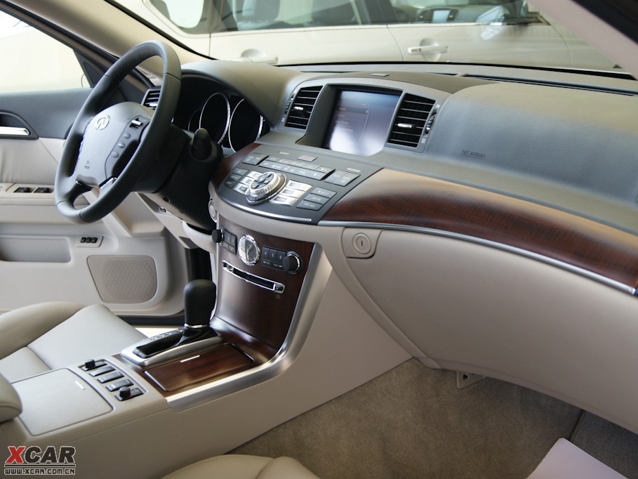 2009��Ӣ�����Q70L M35 �˜ʰ�