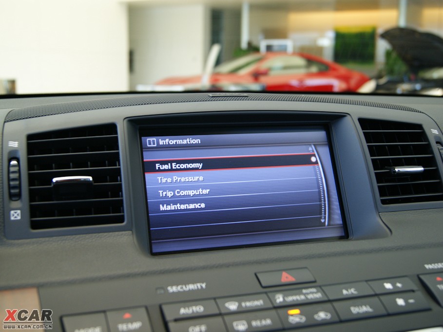 2009��Ӣ�����Q70L M35 �˜ʰ�