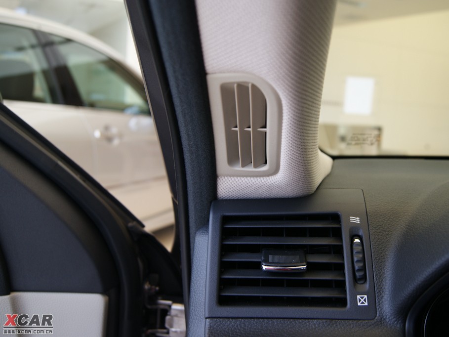 2009��Ӣ�����Q70L M35 �˜ʰ�