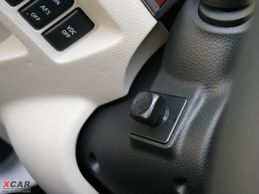 2009��Ӣ�����Q70L M35 �˜ʰ�