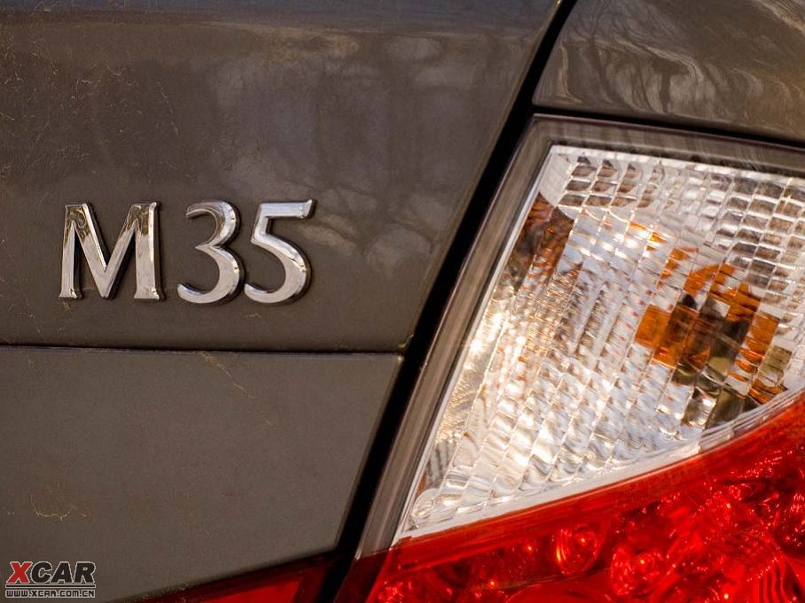 2009��Ӣ�����Q70L M35 �˜ʰ�