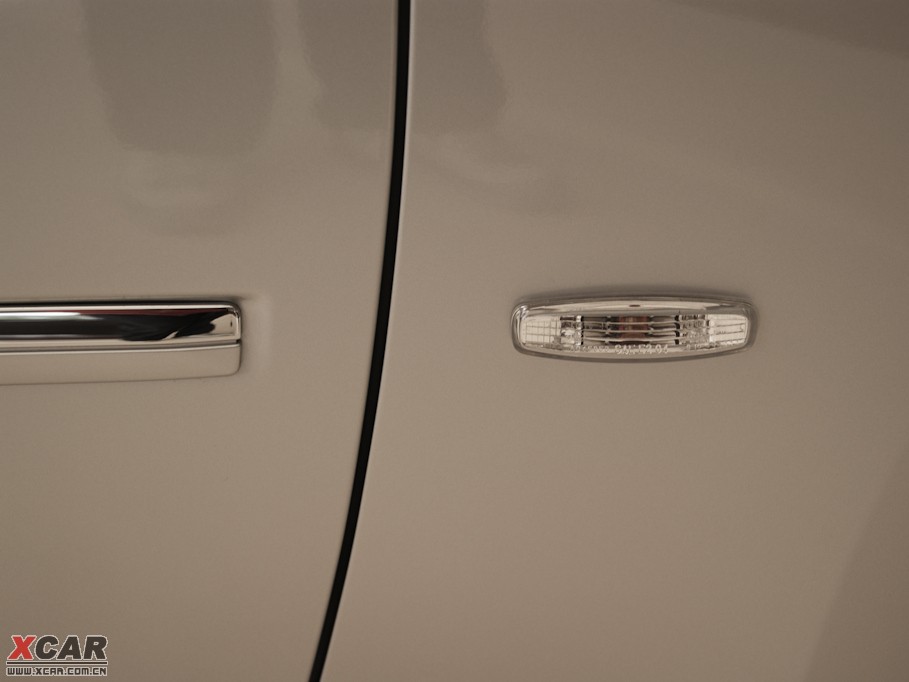 2009��Ӣ�����Q70L M35 �˜ʰ�