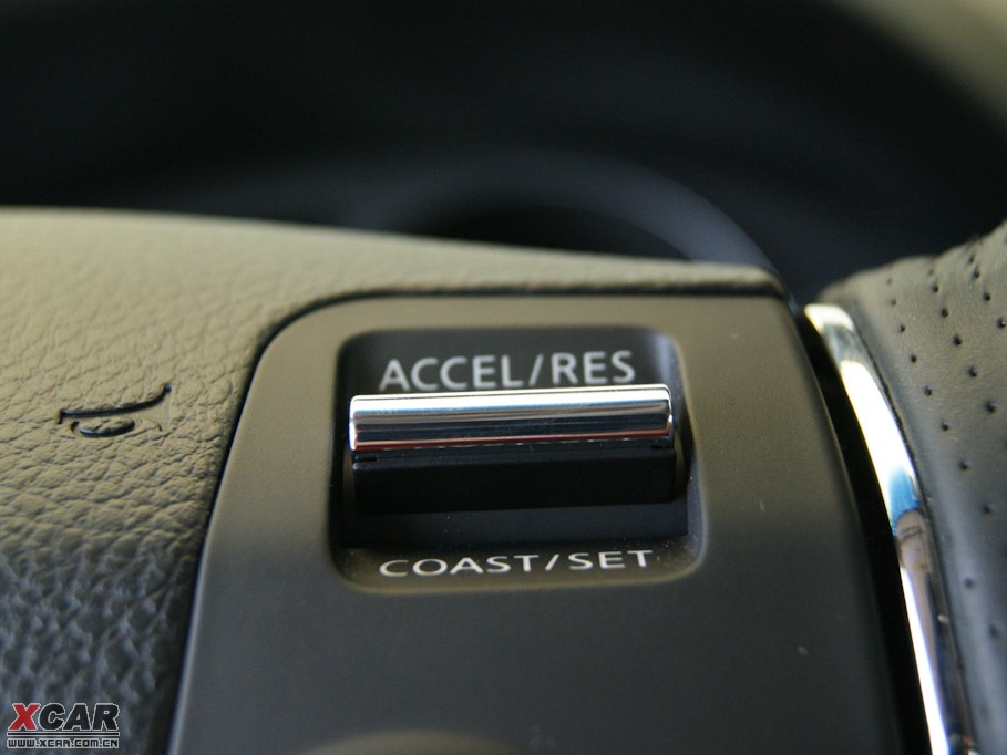 2009��Ӣ�����Q70L M35 �˜ʰ�