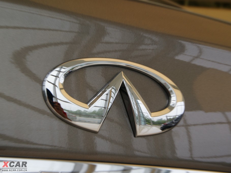 2009��Ӣ�����Q70L M35 �˜ʰ�