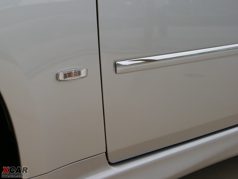 2009��Ӣ�����Q70L M35 �˜ʰ�