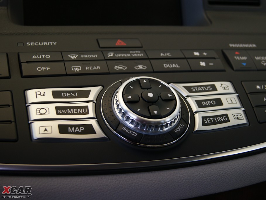 2009��Ӣ�����Q70L M35 �˜ʰ�