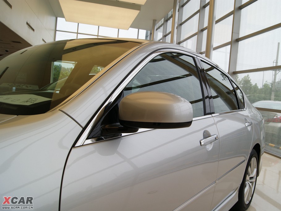 2009��Ӣ�����Q70L M35 �˜ʰ�