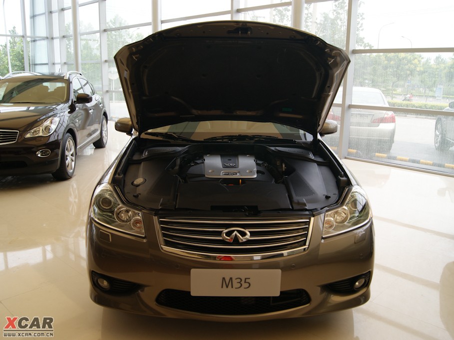 2009��Ӣ�����Q70L M35 �˜ʰ�