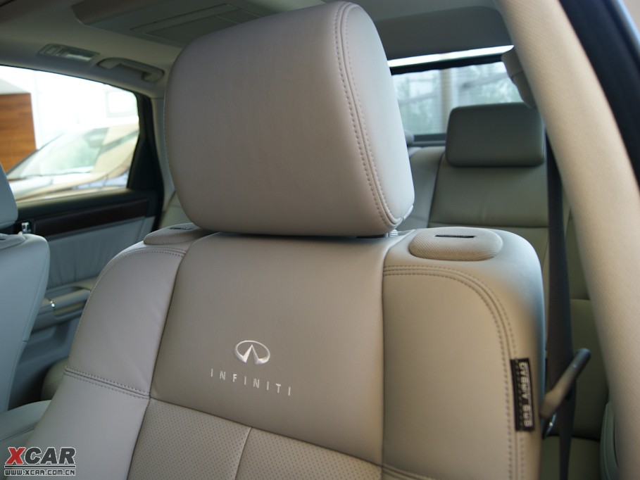 2009��Ӣ�����Q70L M35 �˜ʰ�