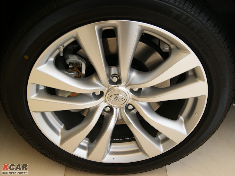 2009��Ӣ�����Q70L M35 �˜ʰ�