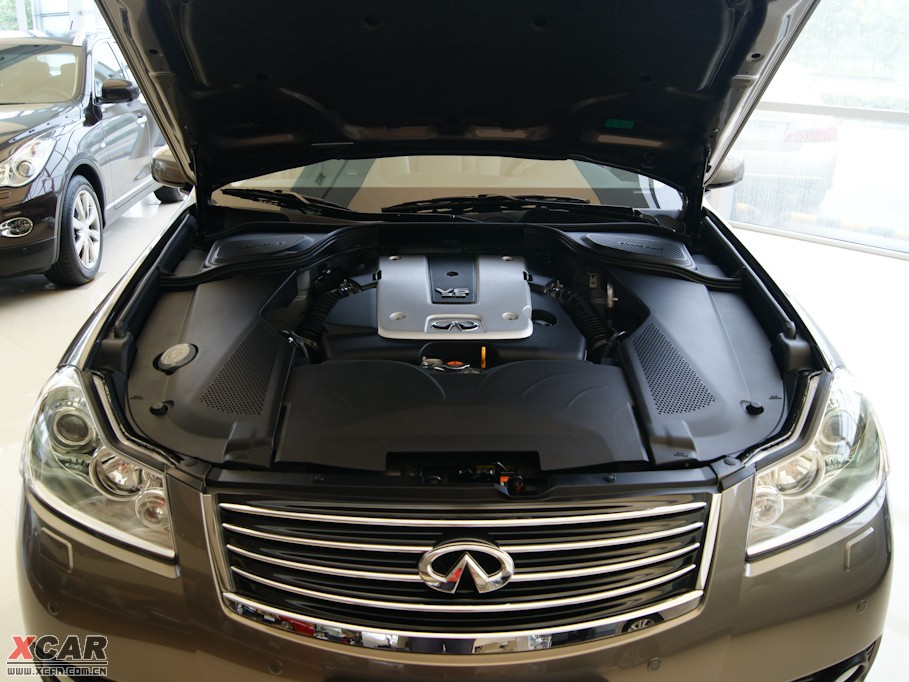 2009��Ӣ�����Q70L M35 �˜ʰ�