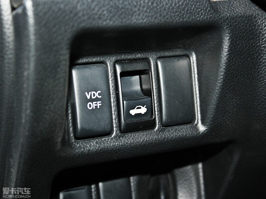 2010��Ӣ�����Gϵ G25 ���A�\�Ӱ�