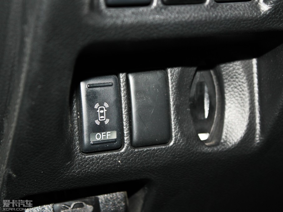 2010��Ӣ�����Gϵ G25 ���A�\�Ӱ�