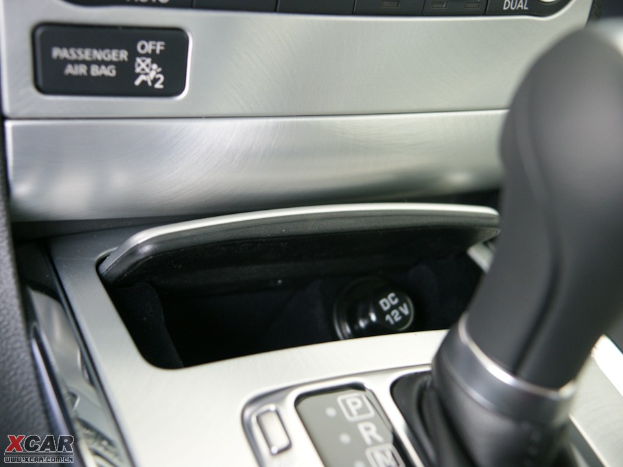 2010ӢQ60 37 Ӳ픳̴ľ