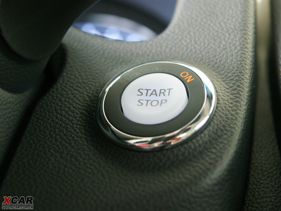 2010��Ӣ�����Q60 37 Ӳ픳�����̴ľ��