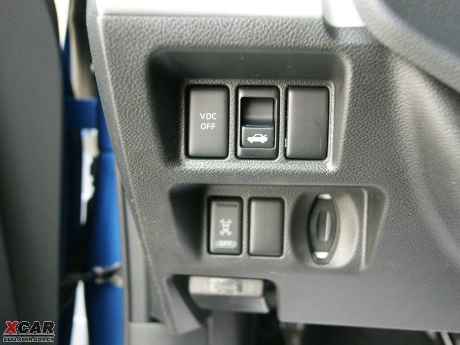 2010ӢQ60 37 Ӳ픳̴ľ