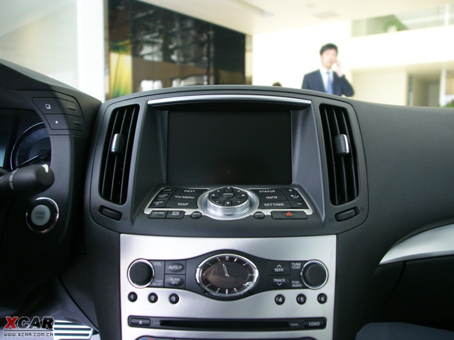 2010��Ӣ�����Q60 37 Ӳ픳�����̴ľ��