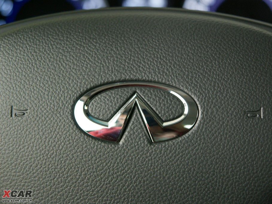 2010ӢQ60 37 Ӳ픳̴ľ