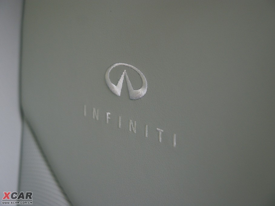 2010ӢQ60 37 Ӳ픳̴ľ