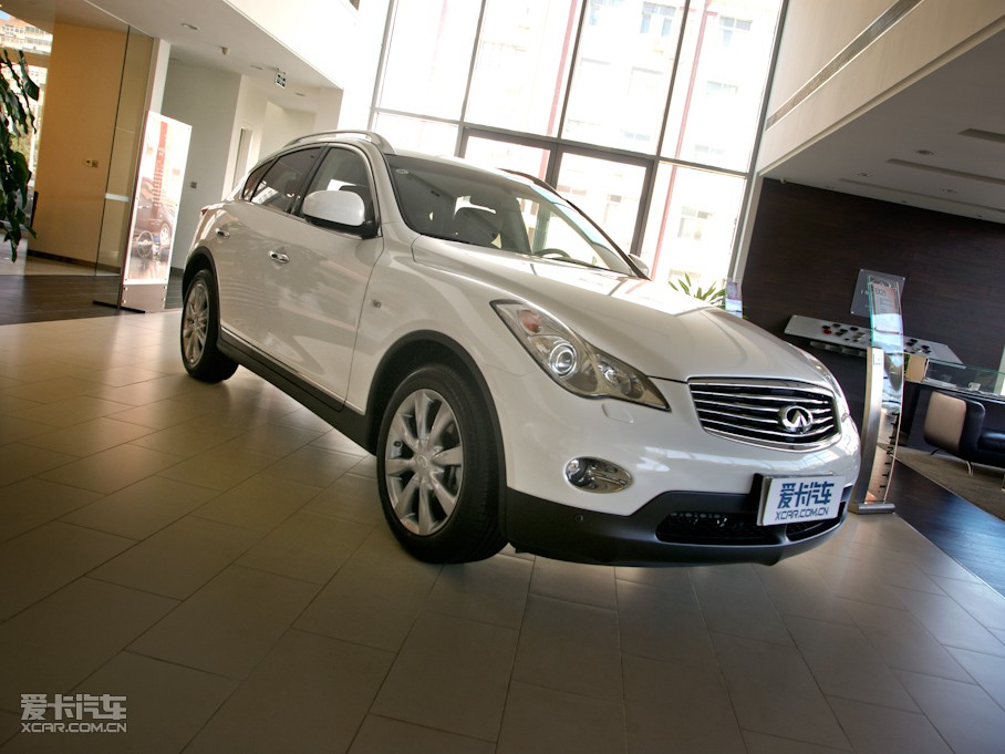 2010ӢQX50(M) 25 Ű
