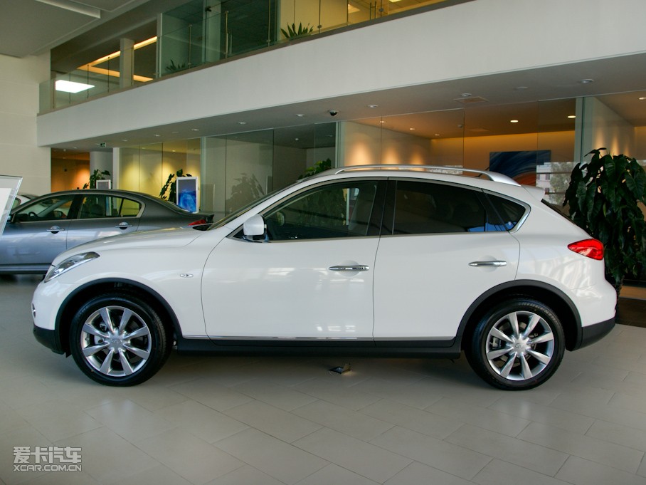 2010ӢQX50() 25 Ű