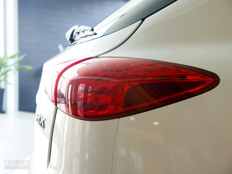 2010ӢQX50(M(jn)) 25 Ű