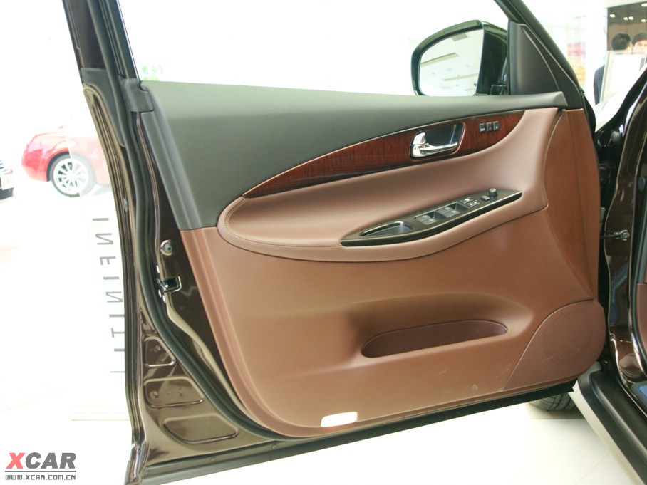 2010ӢQX50(M(jn)) 25 (yu)Ű